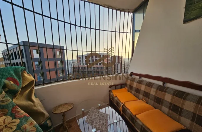 Jepet me qera Apartament 2+1 ne Laprake pallati Hawai (D8242A-217)