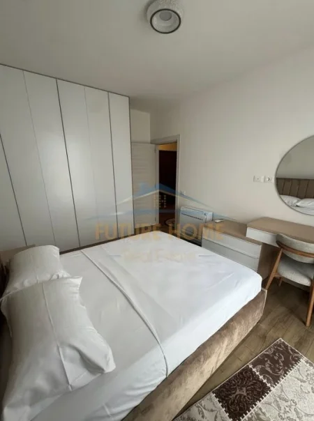 Tirane, jepet me qera apartament 2+1 Kati 5, 87 m² 550 € 