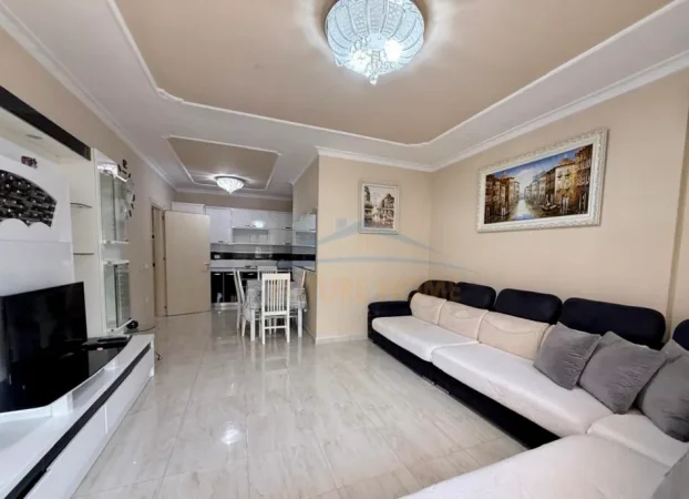 Tirane, jepet me qera apartament 2+1 Kati 2, 102 m² 550 € 