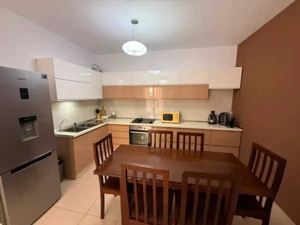 Tirane, jepet me qera apartament 2+1 Kati 2, (Ali Demi)
