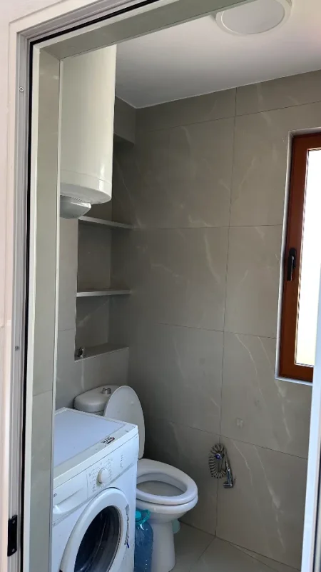 Tirane, jepet me qera Vile 1+1 Kati 2, 40 m² 450 € (rruga at zef pellumbi)