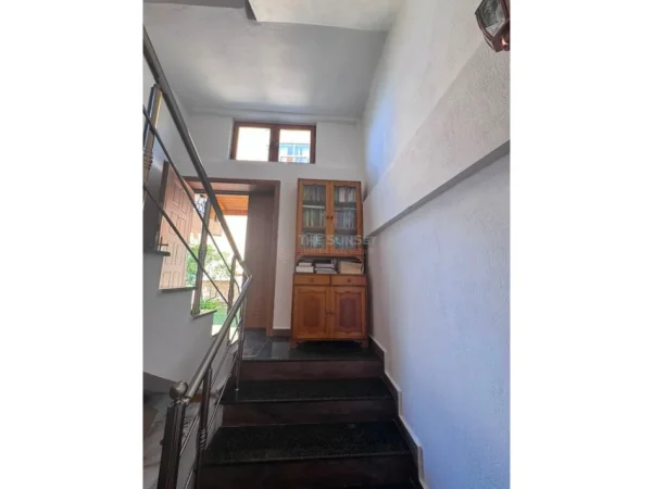 Shqiperi, jepet me qera apartament 2+1+Ballkon Kati 2, 100 m² 600 € (Pjeter Budi)