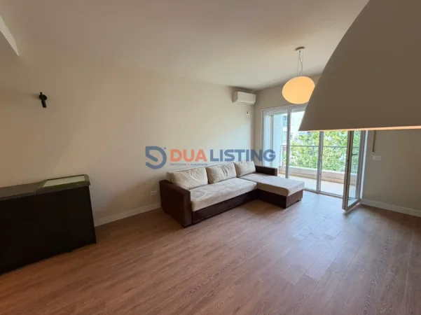 Tirane, shes apartament 2+1+Ballkon Kati 3, 106 m² 249.000 € 