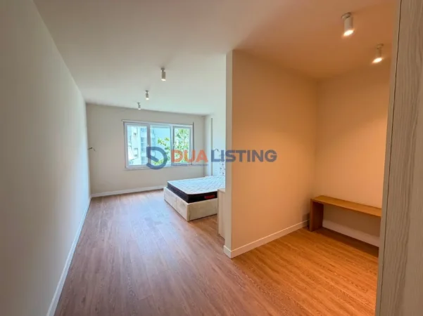 Tirane, shes apartament 2+1+Ballkon Kati 3, 106 m² 249.000 € 