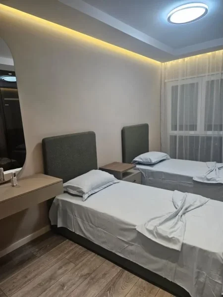 Tirane, jepet me qera apartament 2+1+Ballkon Kati 6, 105 m² 750 € (Rruga Dritan Hoxha)