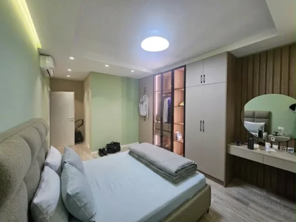 Tirane, jepet me qera apartament 2+1+Ballkon Kati 6, 105 m² 750 € (Rruga Dritan Hoxha)