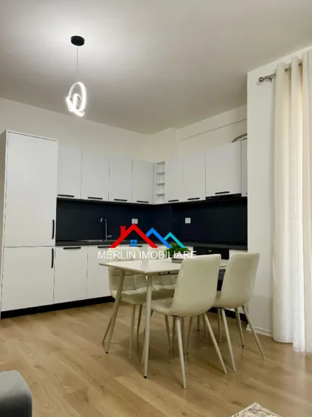 Tirane, jepet me qera apartament 1+1+Ballkon Kati 2, 67 m² 448 € (RRUGA LIDHJA E PRIZRENIT,PASKUQAN)