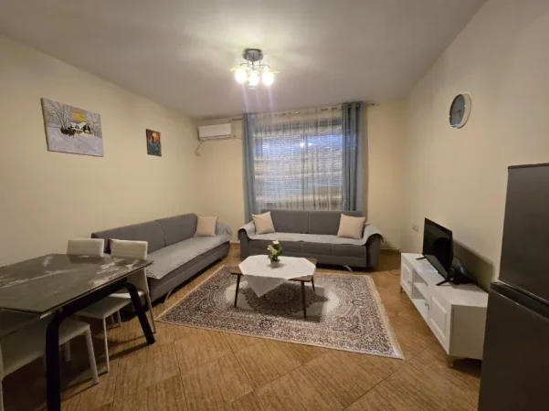 Tirane, jepet me qera apartament 2+1 Kati 5, 95 m² 800 € (Pranë Liqenit Artificial, Rruga Kosovarve, Tiranë)