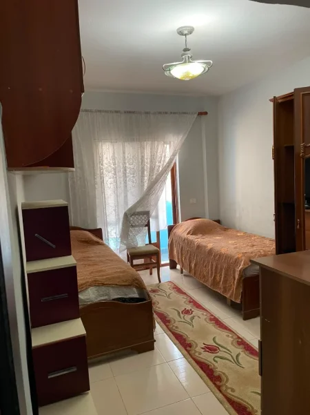 Tirane, jepet me qera apartament 2+1+Aneks+Ballkon Kati 1, 100 m² 400 € (don bosko)