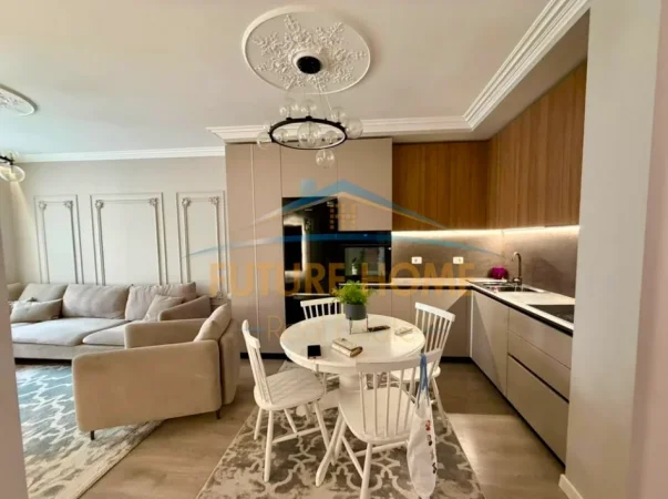 Tirane, jepet me qera apartament 1+1 Kati 5, 68 m² 650 € 