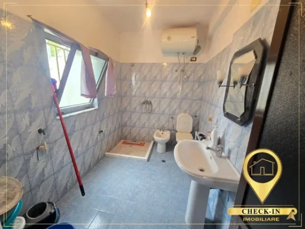 Tirane, jepet me qera shtepi Vile 1 Katshe Kati 0, 130 m² 550 € (Rruga Haxhi Alia)
