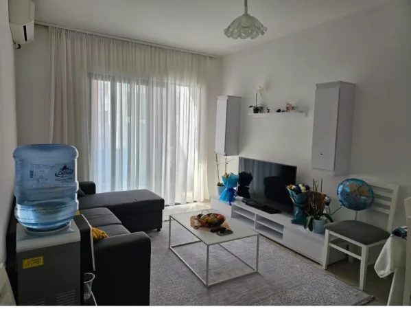 Tirane, jepet me qera apartament 1+1 Kati 4, 60 m² 430 € (Thoma Koxhaj)
