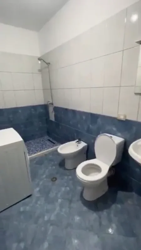 Tirane, jepet me qera apartament 1+1 Kati 4, 60 m² 430 € (Thoma Koxhaj)