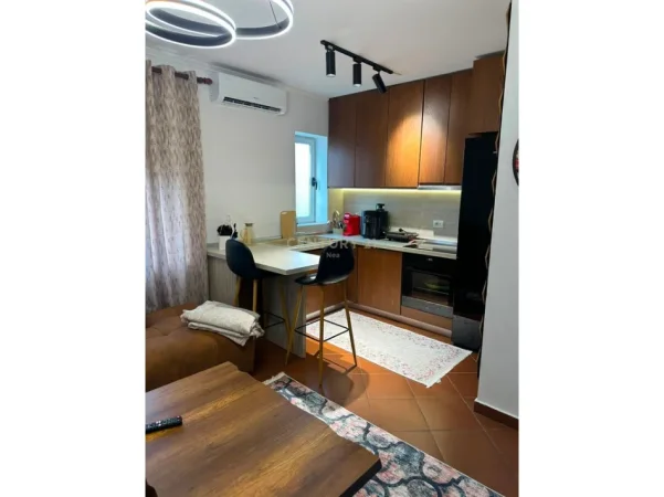 Tirane, shitet apartament 1+1 Kati 5, 56 m² 125.000 € (Ali demi)