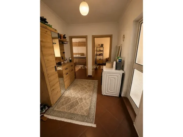 Tirane, shitet apartament 1+1 Kati 5, 56 m² 125.000 € (Ali demi)