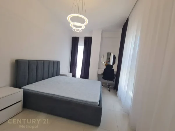 Tirane, jepet me qera apartament 2+1 Kati 6, 123 m² 800 € (Laprake kompleksi aura)