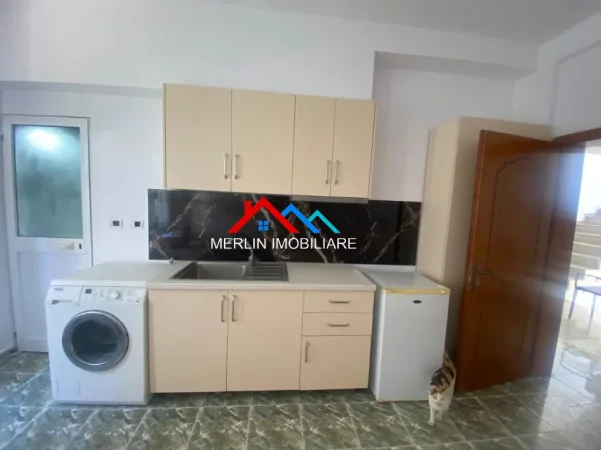 Tirane, jepet me qera garsonier Kati 1, 30 m² 320 € (RRUGA PJETER BUDI,QYTET STUDENTI)