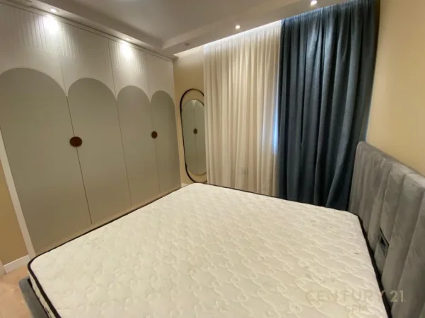 Tirane, jepet me qera apartament 2+1 Kati 6, 105 m² 1.100 € (rruga e kosovareve)