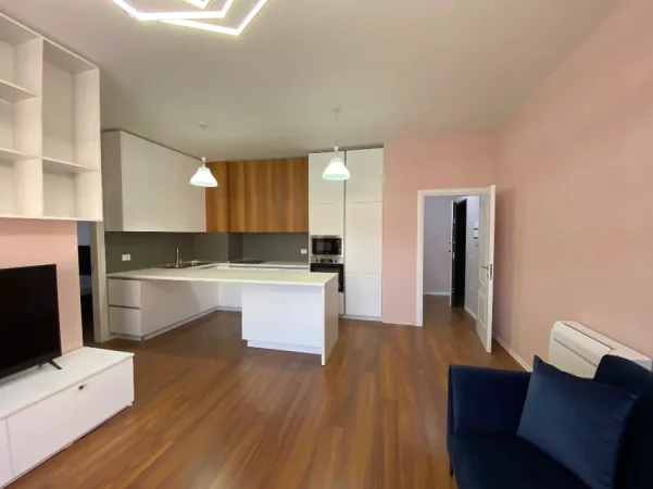 Tirane, shitet apartament 2+1 Kati 4, 104 m² 450.000 € (Rruga e Kosovareve)