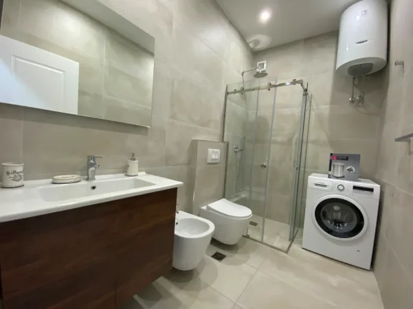 Tirane, shitet apartament 2+1 Kati 4, 104 m² 450.000 € (Rruga e Kosovareve)
