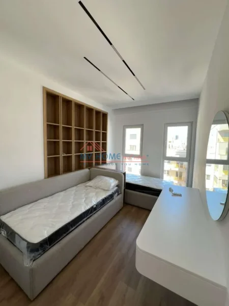 Tirane, jepet me qera apartament 2+1+Ballkon Kati 7, 108 m² 900 € (Rruga Dritan Hoxha)