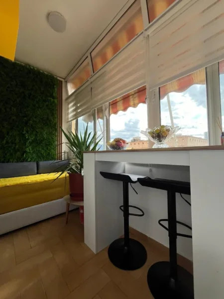 Tirane, jepet me qera apartament 2+1 Kati 8, 70 m² 800 € (Qender)