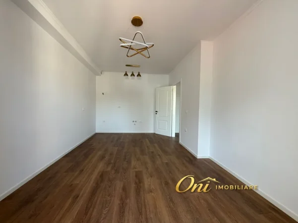 Tirane, shitet apartament 1+1 Kati 3, 58 m² 128.000 € (RRUGA DRITAN HOXHA)