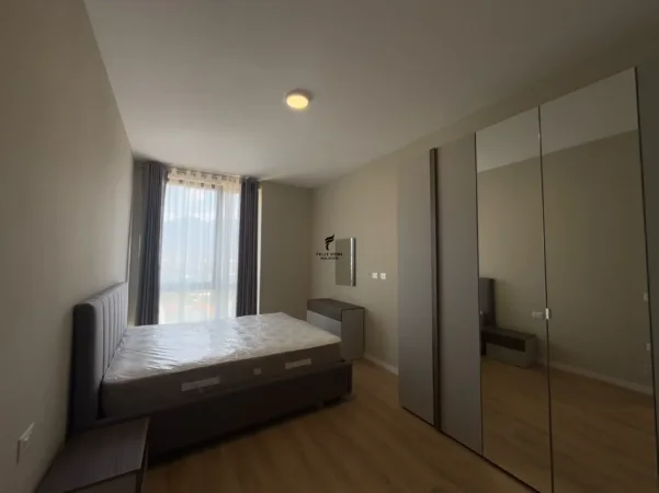 Tirane, jepet me qera apartament 2+1 Kati 8, 78 m² 700 € (BULEVARDI I RI)