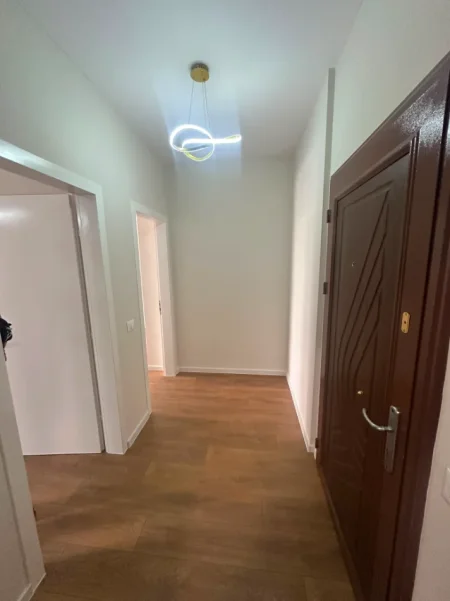 Tirane, shitet apartament 1+1 Kati 1, 67 m² 112.000 € (Astir)