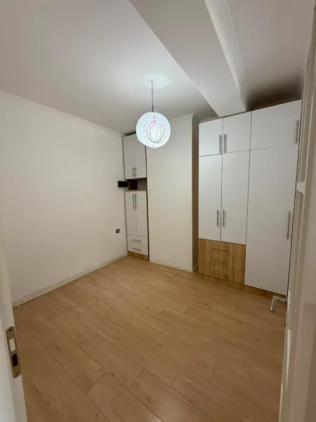 Tirane, shitet 1+1 Kati 4, 52 m² 79.500 € (Misto Mame)
