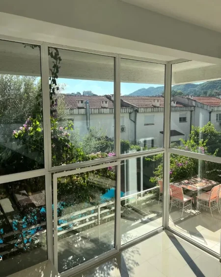 Tirane, jepet me qera Vile me 5 dhoma gjumi, 460 m² 5.000 € (KODRA E DIELLIT)