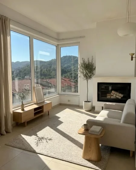 Tirane, jepet me qera Vile me 5 dhoma gjumi, 460 m² 5.000 € (KODRA E DIELLIT)