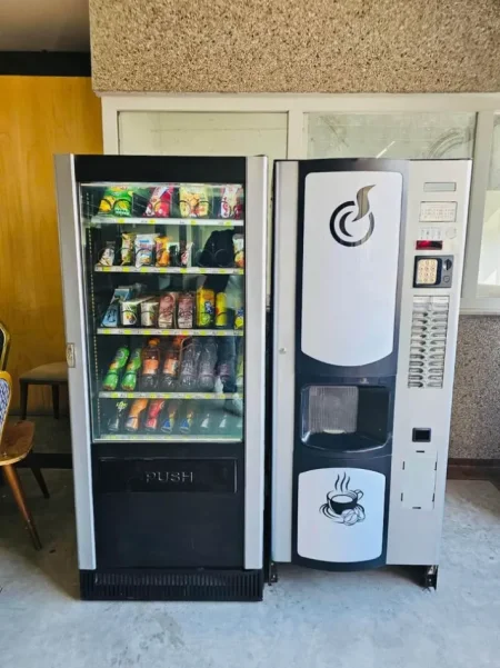 Durres, shes Shiten makinëta automatike Në gjendje shumë të mirë, gati për përdorim. 0692387400