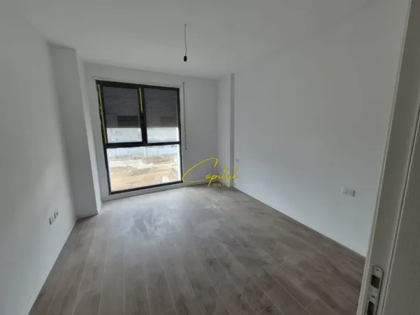 Tirane, shitet apartament 2+1 Kati 2, 110 m² 220.000 € (XHAMLLIKU)