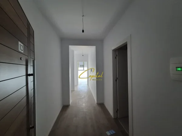 Tirane, shitet apartament 2+1 Kati 2, 110 m² 220.000 € (XHAMLLIKU)