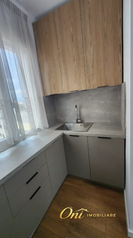 Tirane, jepet me qera apartament 2+1 Kati 4, 95 m² 730 € (RRUGA E DIBRES)