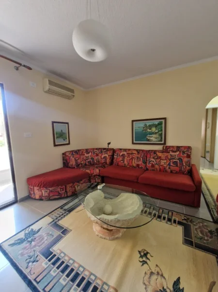 Tirane, jepet me qera apartament 2+1 Kati 3, 100 m² 900 € (RRUGA E KOSOVAREVE)