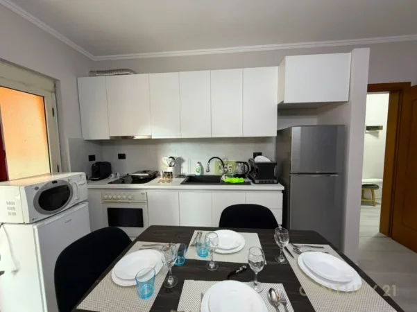 Tirane, shitet apartament 1+1 Kati 1, 84 m² 180.000 € (prane selvise rruga siri kodra)