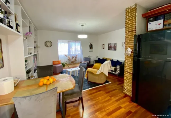 Tirane, jepet me qera apartament 2+1+Ballkon Kati 6, 85 m² 640 € (Ali Demi)