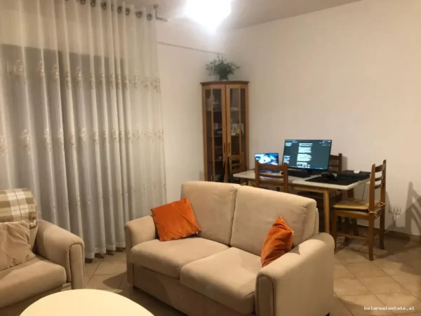 Tirane, jepet me qera apartament 1+1+Ballkon Kati 2, 70 m² 540 € (komuna e parisit)