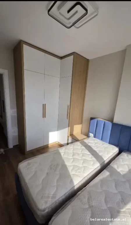 Tirane, jepet me qera apartament 1+1+Ballkon Kati 7, 60 m² 590 € (Rruga e Dibres)