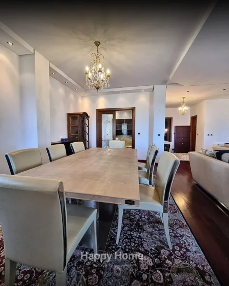 Tirane, jepet me qera apartament 4+1+Aneks+Ballkon Kati 10, 350 m² 5.000 € 