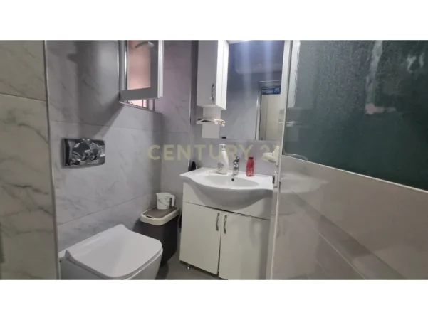 Tirane, shitet apartament 1+1 Kati 1, 82 m² 120.000 € (don bosko)