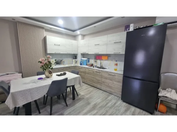Tirane, shitet apartament 1+1 Kati 1, 82 m² 120.000 € (don bosko)