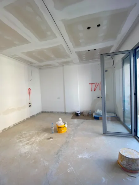 Tirane, shitet apartament 1+1+Aneks+Ballkon Kati 4, 58 m² 178.000 € (21 Dhjetori)