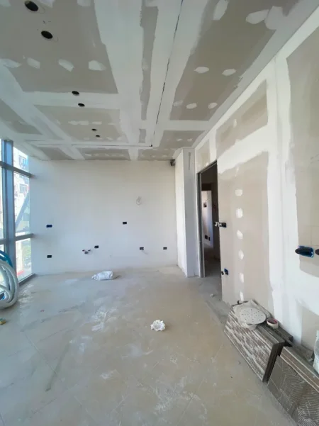 Tirane, shitet apartament 1+1+Aneks+Ballkon Kati 4, 58 m² 178.000 € (21 Dhjetori)