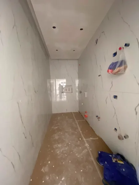 Tirane, shitet apartament 1+1+Aneks+Ballkon Kati 4, 58 m² 178.000 € (21 Dhjetori)