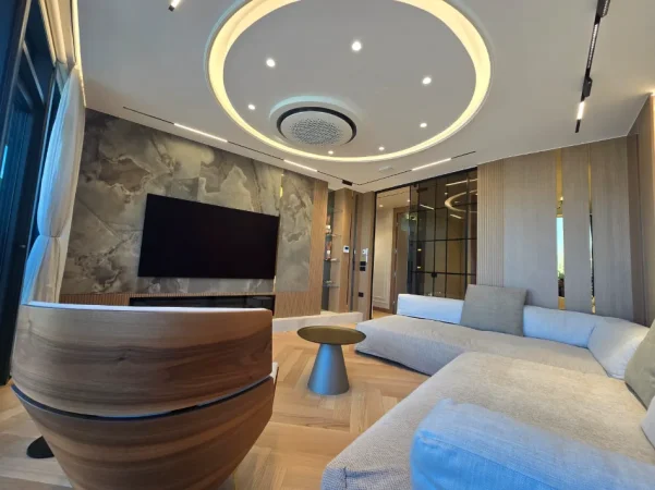 Tirane, shitet apartament 1+1 Kati 7, 180 m² (Lake View)