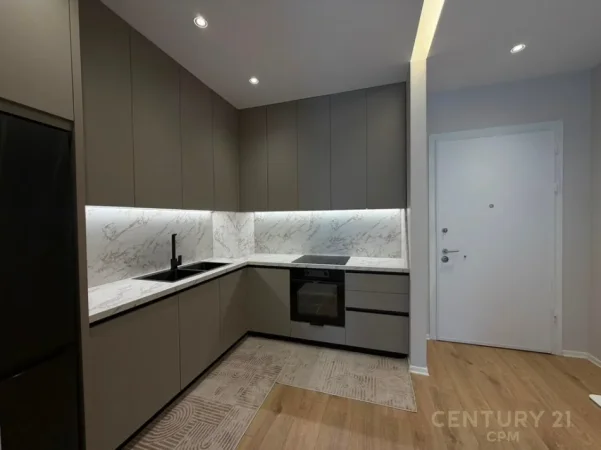 Tirane, jepet me qera apartament 1+1 Kati 6, 66 m² 600 € (siri kodra)
