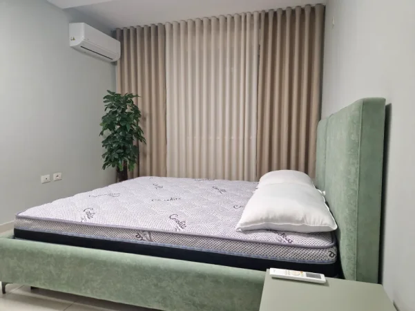 Tirane, jepet me qera apartament 1+1 Kati 4, 70 m² 550 € (21 DHJETORI)